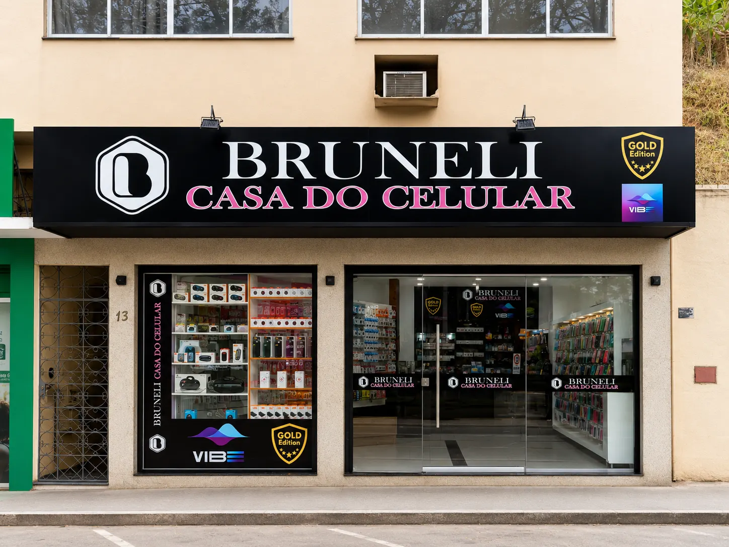 Fachada da Bruneli Casa do Celular na Gilberto Machado, em Cachoeiro de Itapemirim