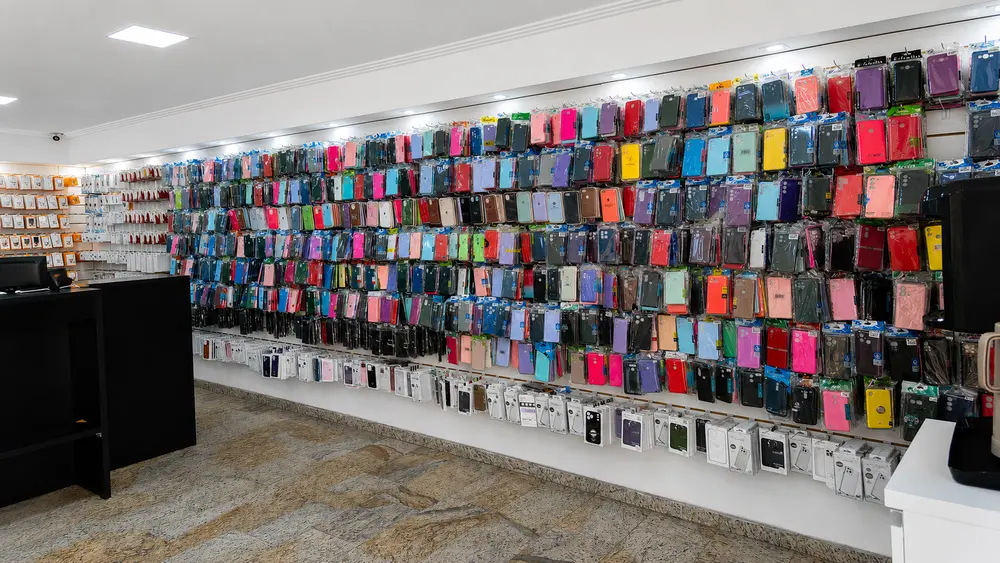 Balcão e vitrine da unidade de Itaipava